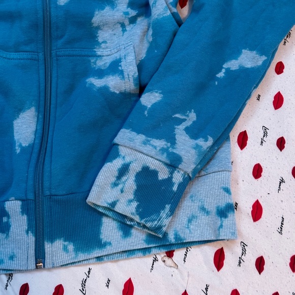 Blue tie-dye sweater - Picture 3 of 8